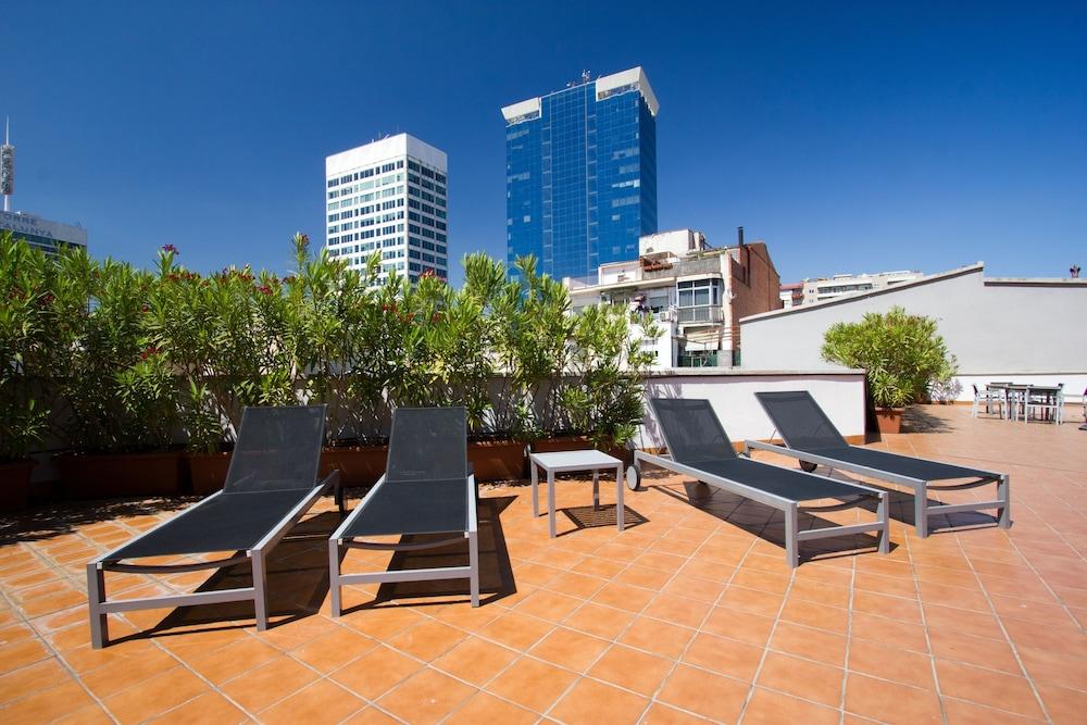 Limehome Barcelona Rector Triado Exterior foto